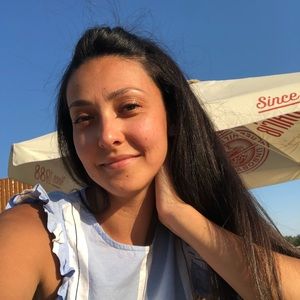 Meet your Posher, Diana